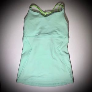Ivivva tank top with built in bra